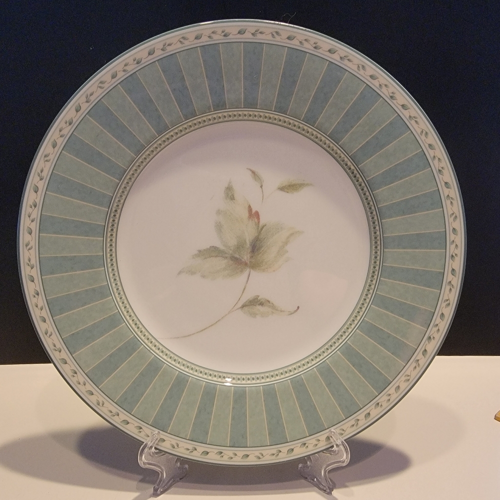 Fitz & Floyd Classic Choice MONTEREY Green Flowered Salad Plate 1999